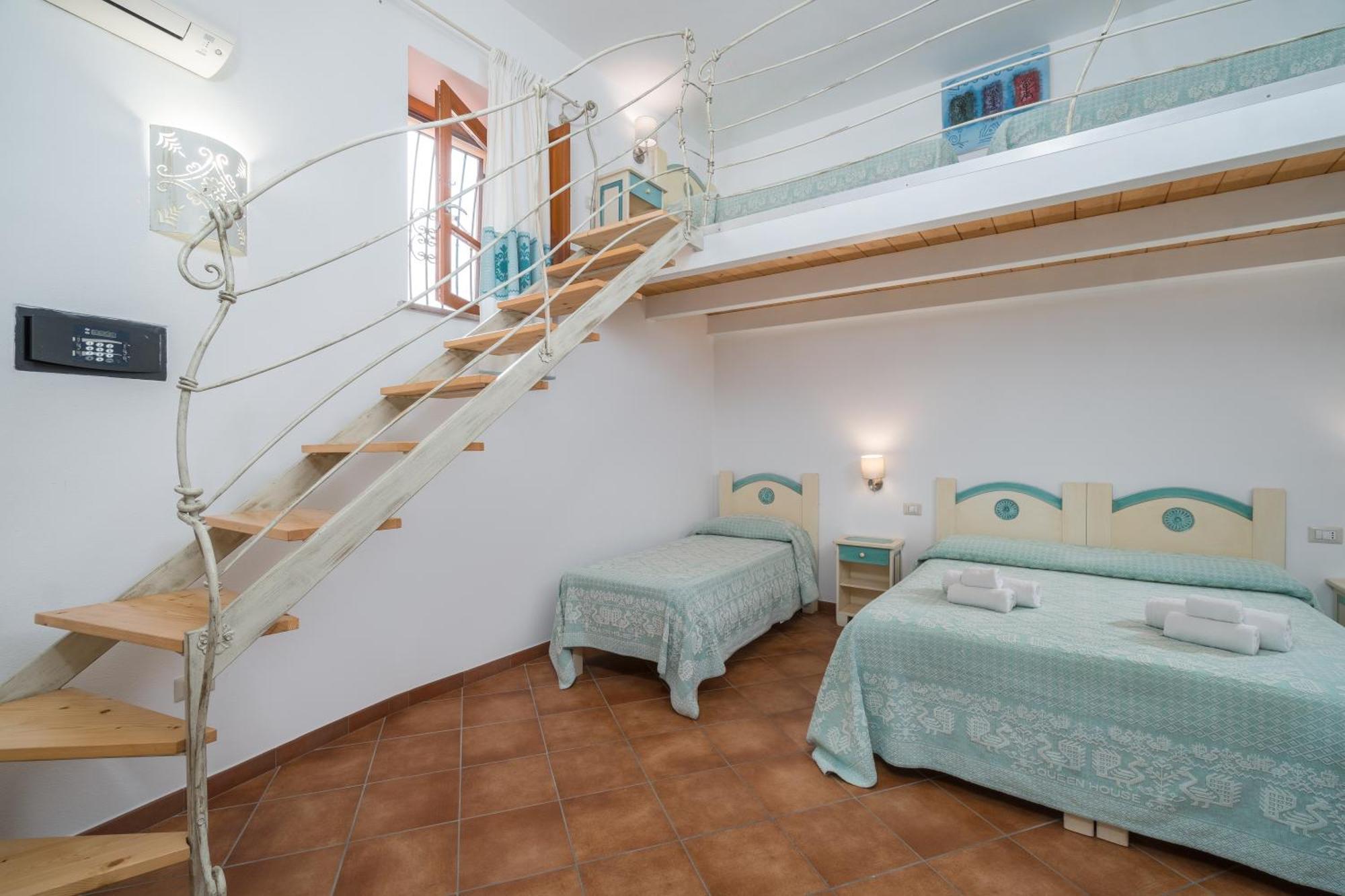 Hotel Queen House *